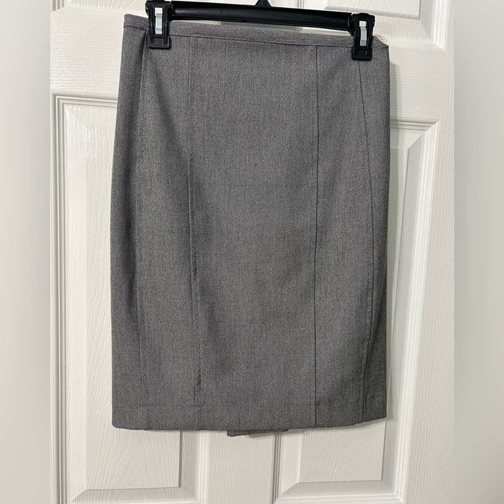 Express Black and White Herringbone Skirt